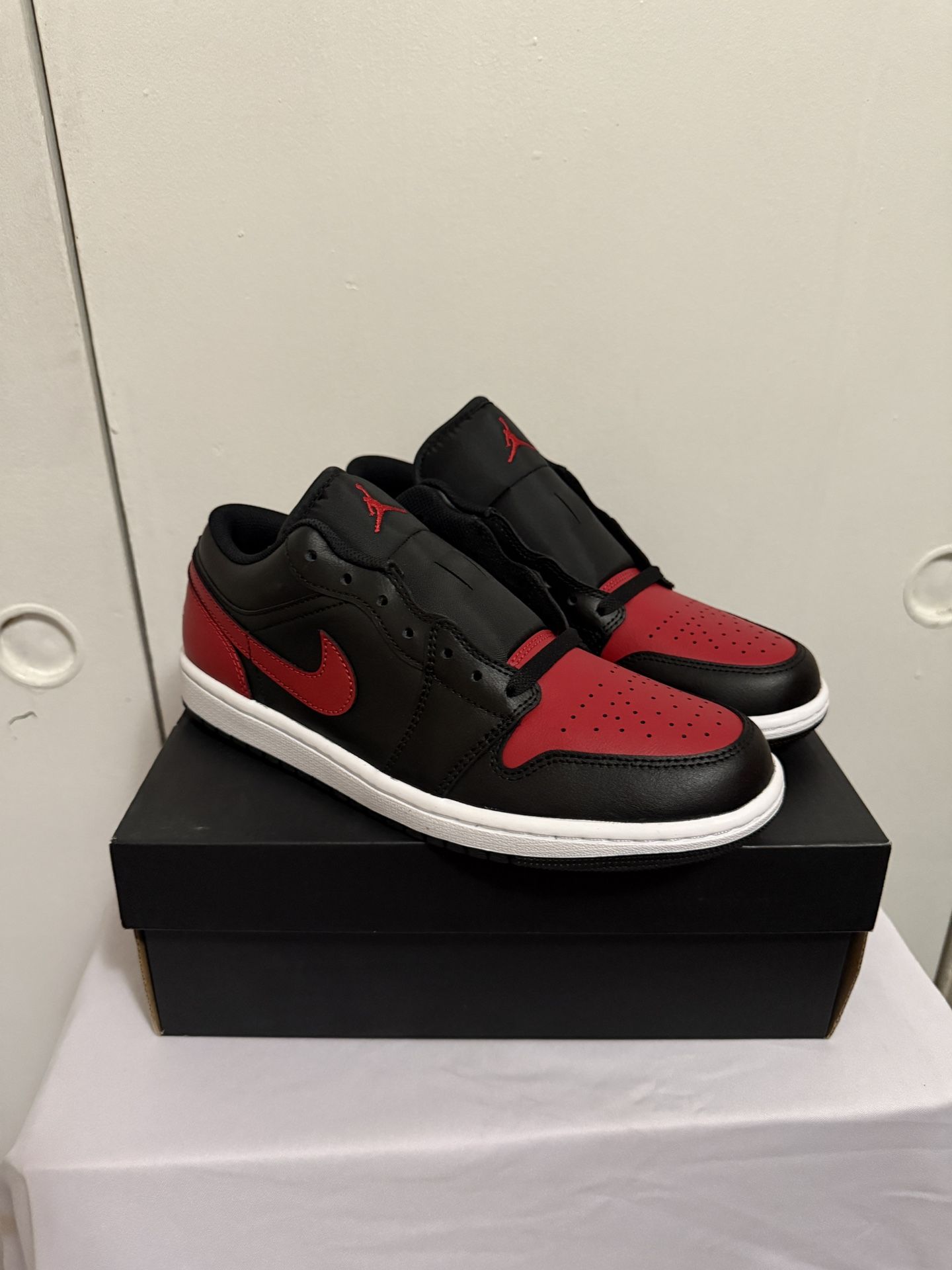 Brand New! Jordan 1 Low Bred Twist- Choose Your Size