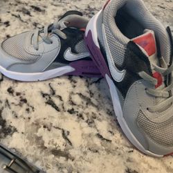 Nike Air Max Excee toddler shoes in a grey, purple, and pink colorway