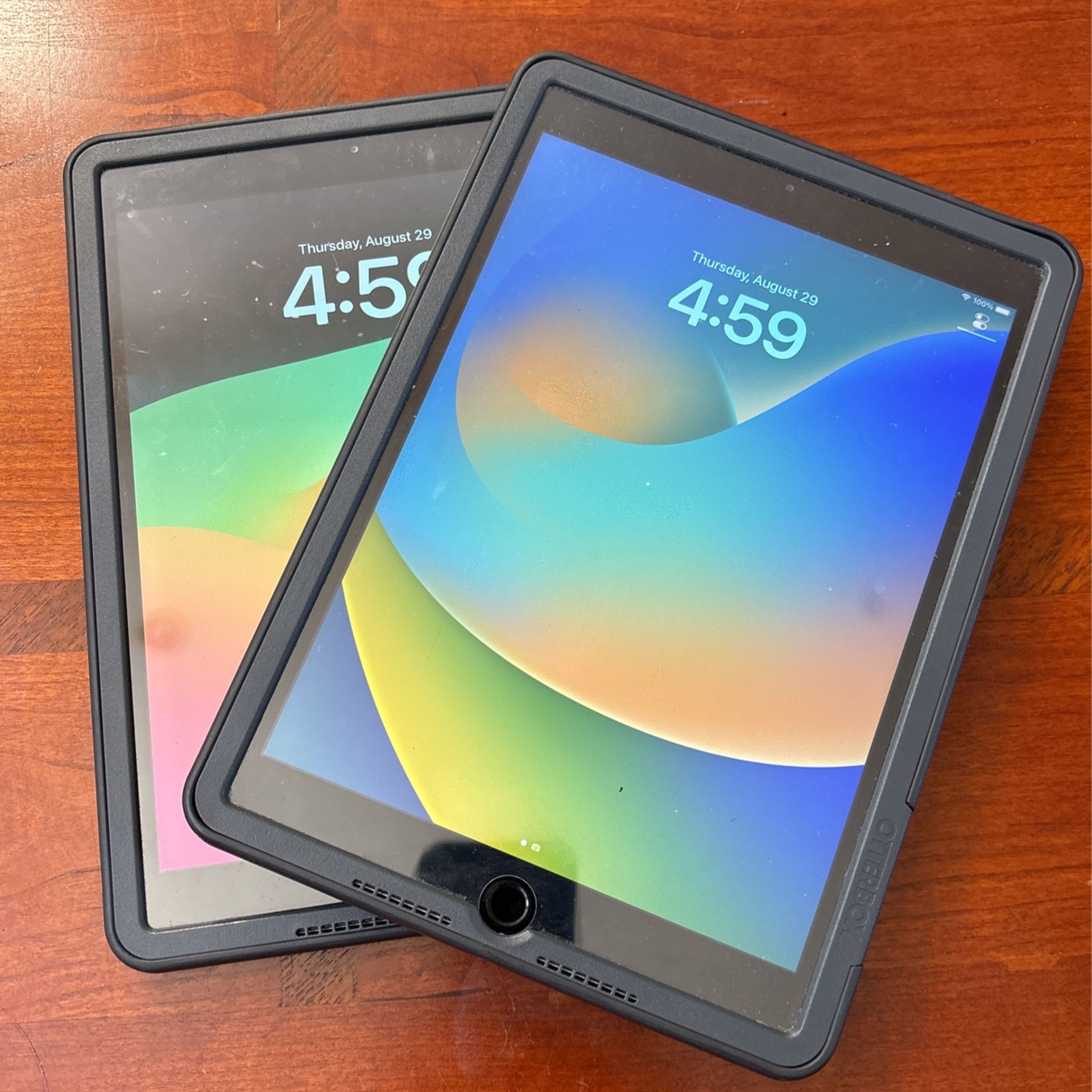 2 iPads For One Price 5th Gen/128gb