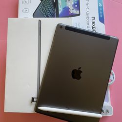 Apple IPad 8th Generation (2020 Model) Wi-Fi + Cellular (Unlocked) with pen, keyboard, original box and accessories 