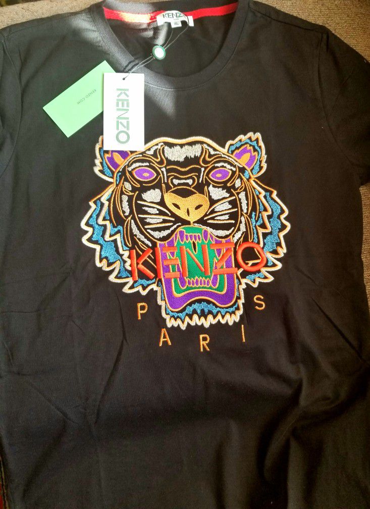 (VALENTINES SALE) Kenzo Tee for Sale in Plainview, NY - OfferUp