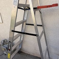 6 Feet Ladder