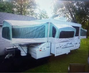 Pop up camper