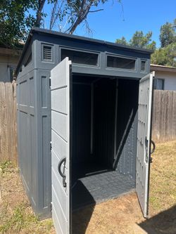 Storage shed