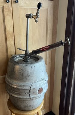 1960s Grain Belt 8 Gallon Keg with Tapper