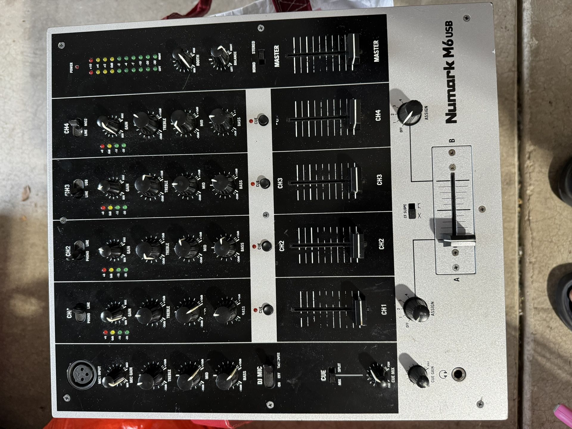 Numark Mixer