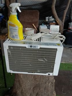 LG 6,000 BTU's White Window Air Conditioner