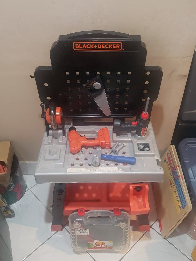 Black And Decker Kids Work Bench
