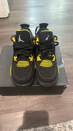 Jordan 4 Retro