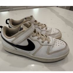 Nike Youth Sneakers Size 3Y White Black BQ5451-104 Kids Athletic Shoes 