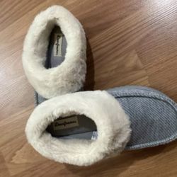 Dearfoams womens Slip on Slipper