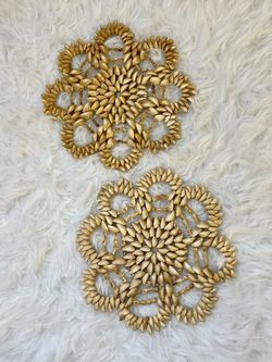 Set Of 2 Shell Decor