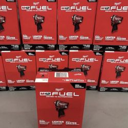 Milwaukee New 1/2” Impact Wrench Stubby m12 550 L By