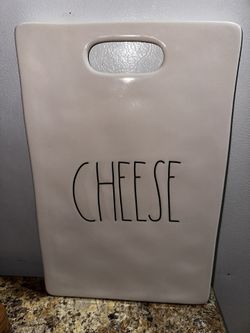Rae Dunn Cheese Board $10