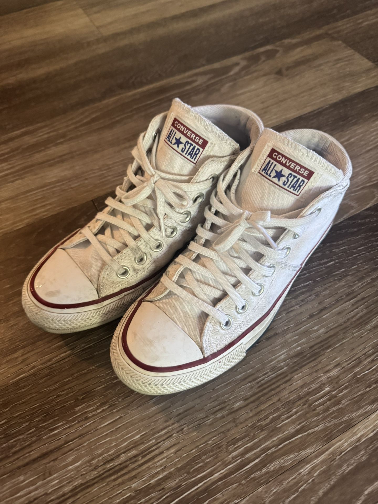 White Converse Size 7