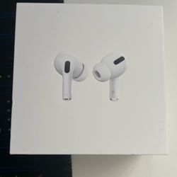AirPod Pro Gen 1’s MagSafe Charging Case With Charging Cable Plus Eartips