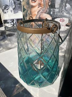 Candle holder lantern