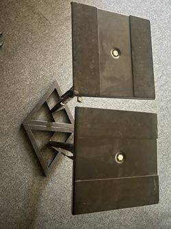 Speaker stands