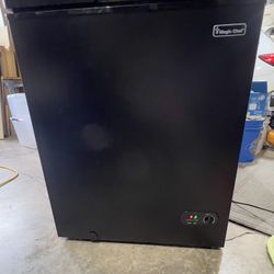 Magic Chef 5.0 cu. ft. Chest Freezer in Black