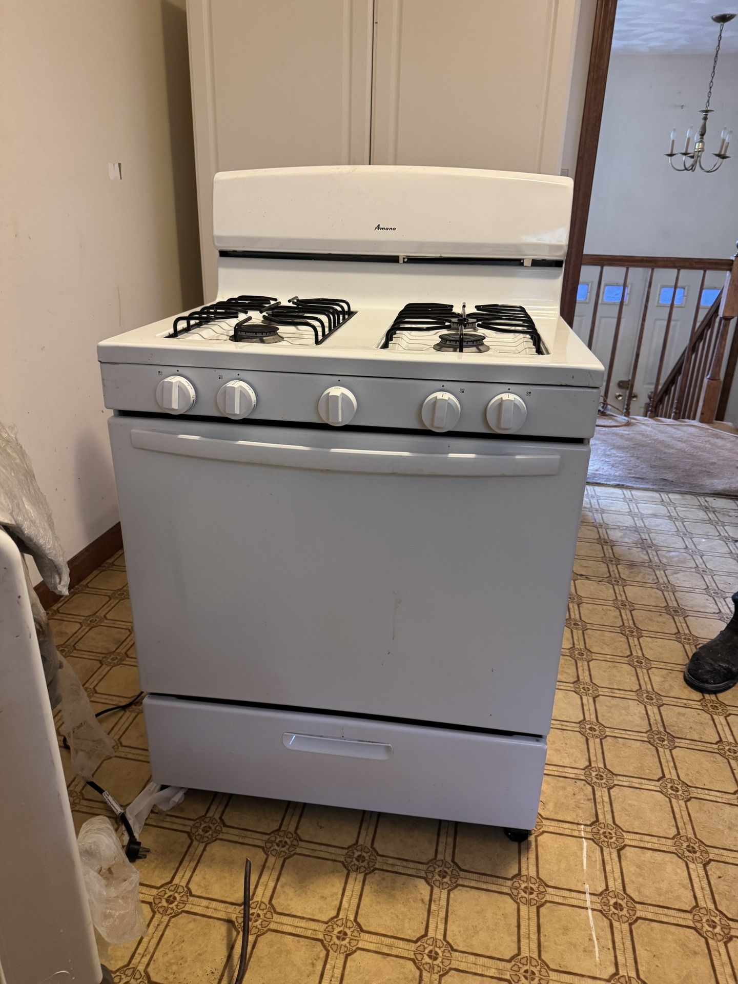 AMANA Range/Oven