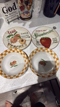 Plates (vintage) for sale