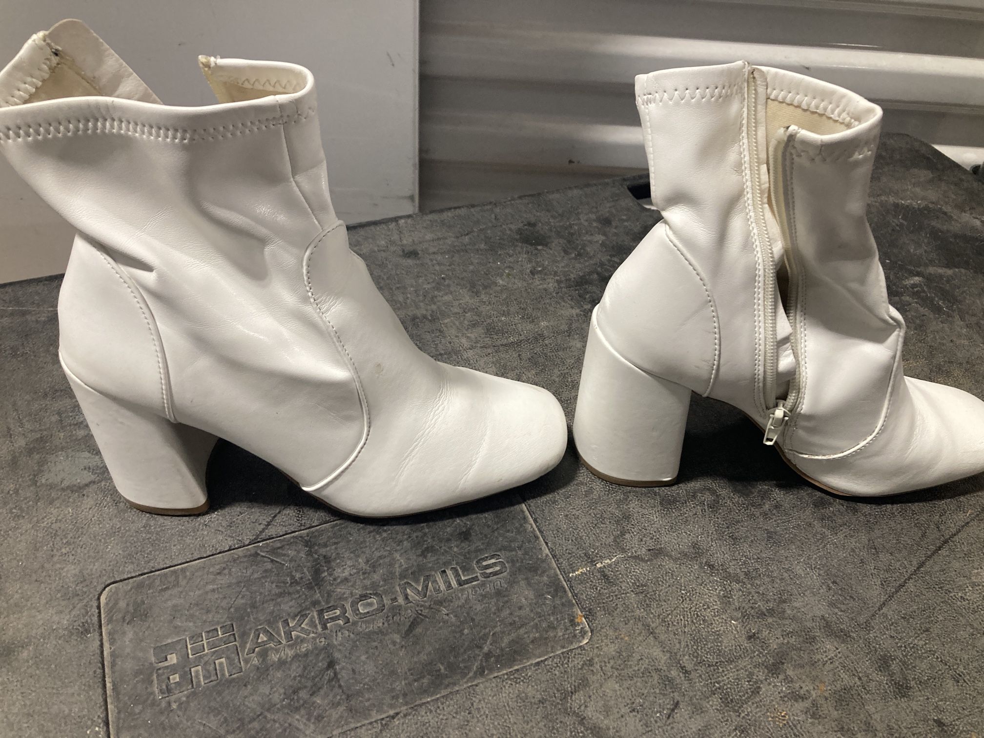 Women’s Size 7 Boots