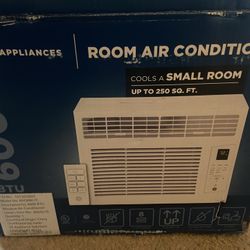 New Window Unit With Remote 