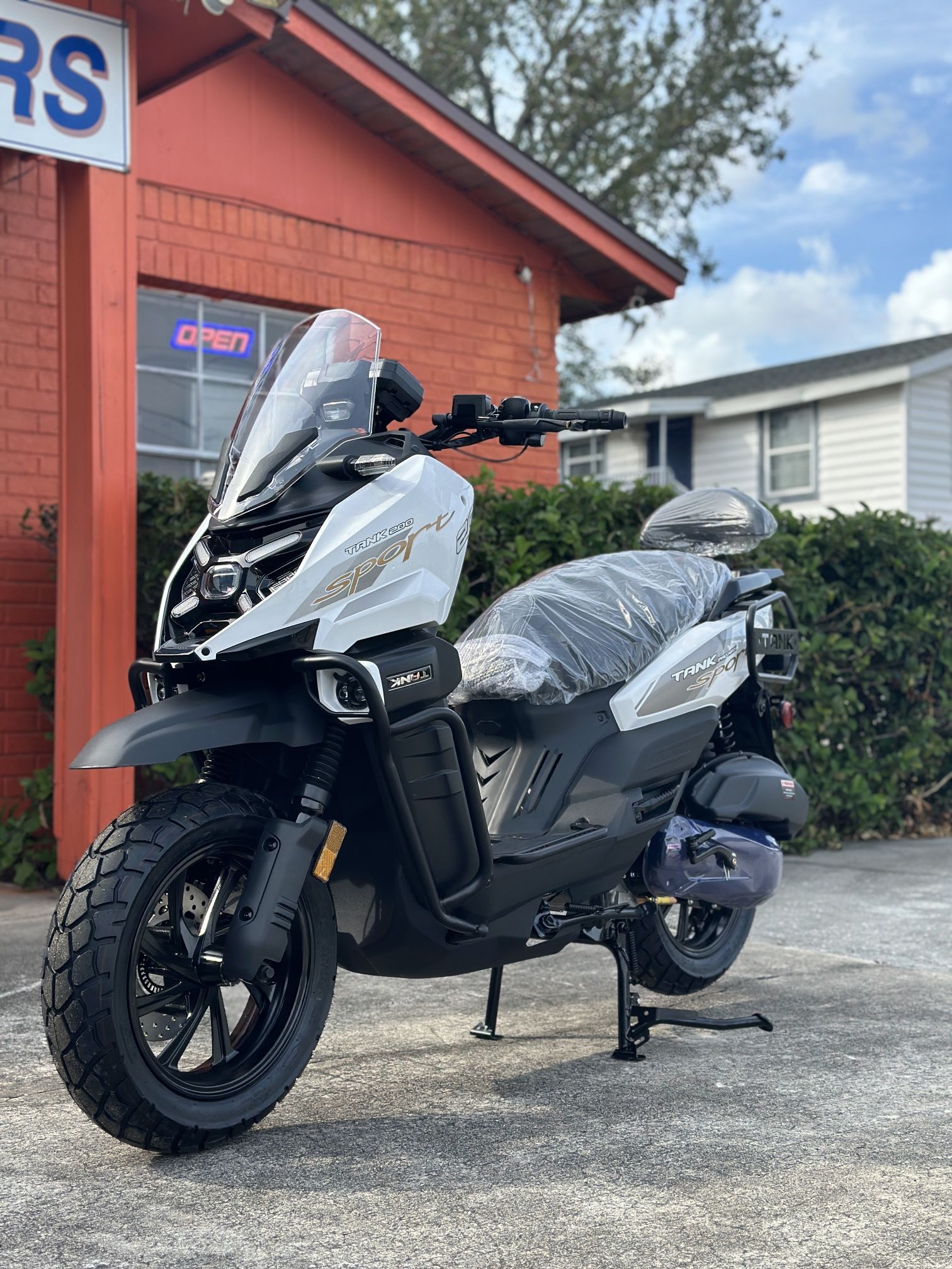2024 ZHNG TANK SPORT 200