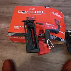 M18. 16 Gauge Finish Nailer Especial Para Crown Molding Base Board Among Other Things 