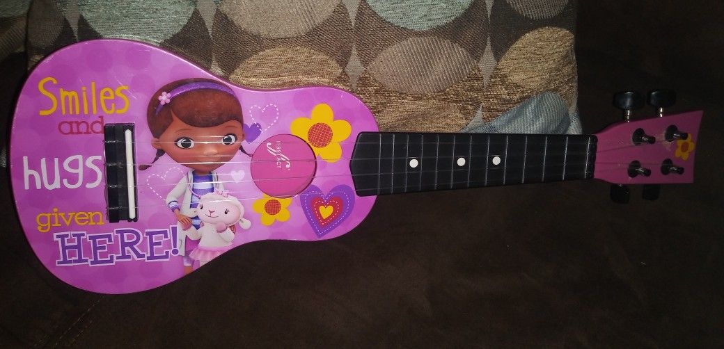 Doc Mcstuffins Guitar! Hard to find! 