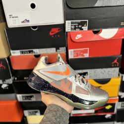 KD 4 Galaxy AS size 10 VNDS