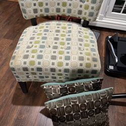 Chair And 2 Throw Pillows 