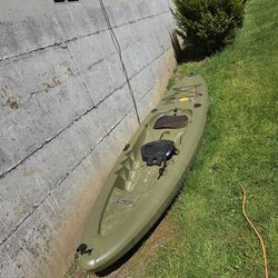 Triton Angler 100 Fishing Kayak

