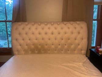 FREE Bed Headboard, footboard and frame_FREE