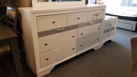 Brand new white/gray/black dresser with jewelry trays (16.63"h x 63"w x 38.75"d)