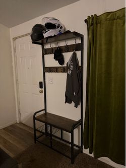 Coat rack/shoe rack