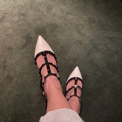 Rockstud heels  US 8