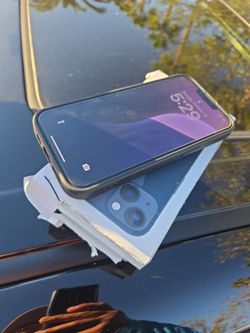 Brand new never used once i phone 13 locked by straight talk company