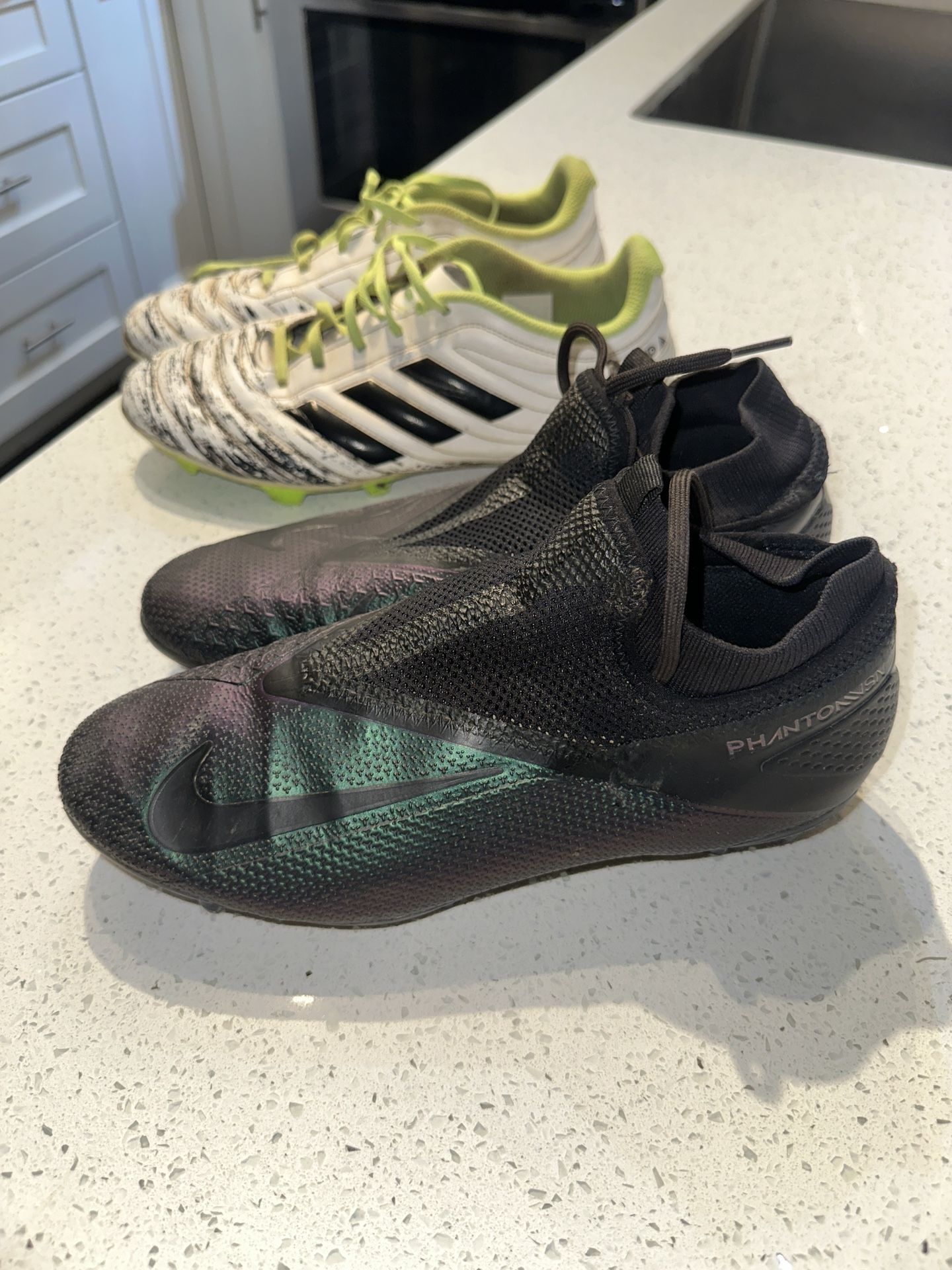 Nike Phantom 8.5M/Adidas Copa 9M