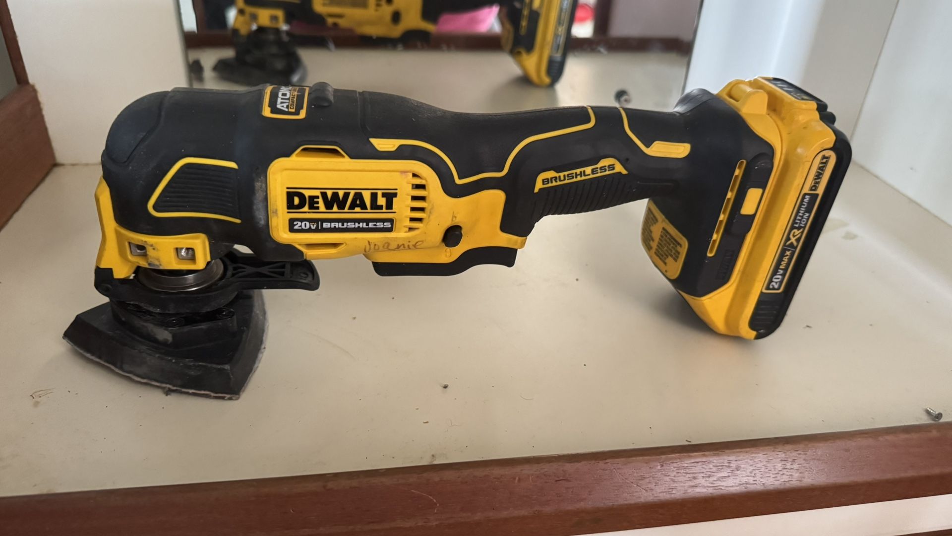 Dewalt Multi Tool With Battery And Attachments