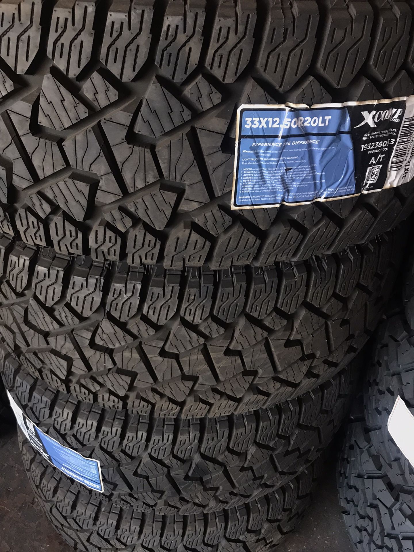 Llantas 33 x 12.50 20 Xcomp 