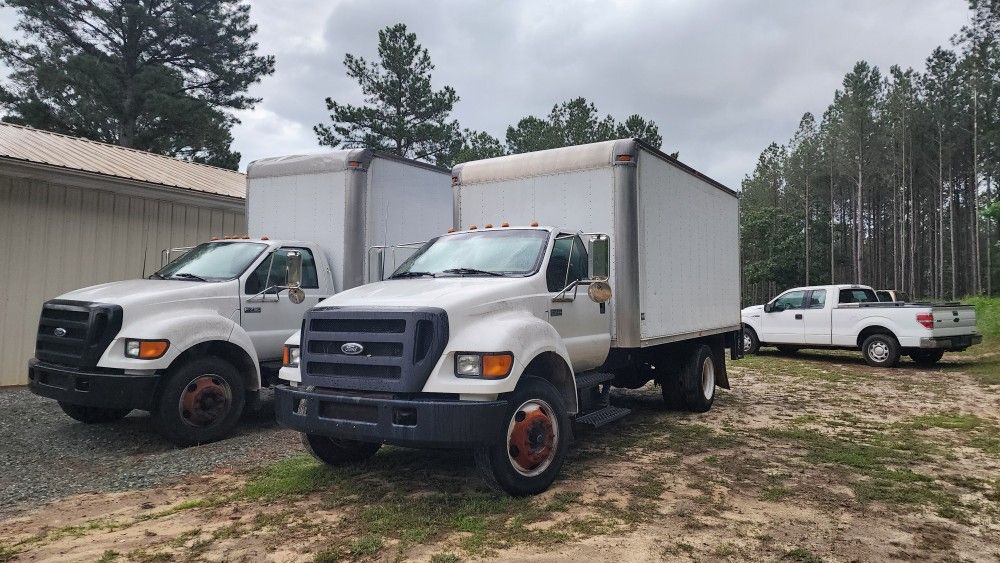 2005 Ford F-750