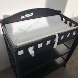 Delta Changing Table 