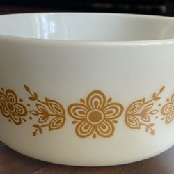 Vintage Pyrex Butterfly Gold 474 - B 1 1/2 Quart Casserole Dish No Lid