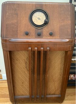 1937  PHILCO MODEL 38-4 Radio