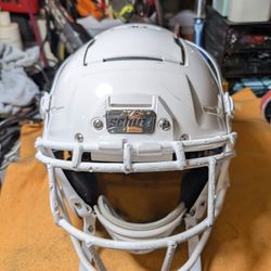 Schutt F7 VFD Size XL. 