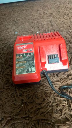 Milwaukee battery charger