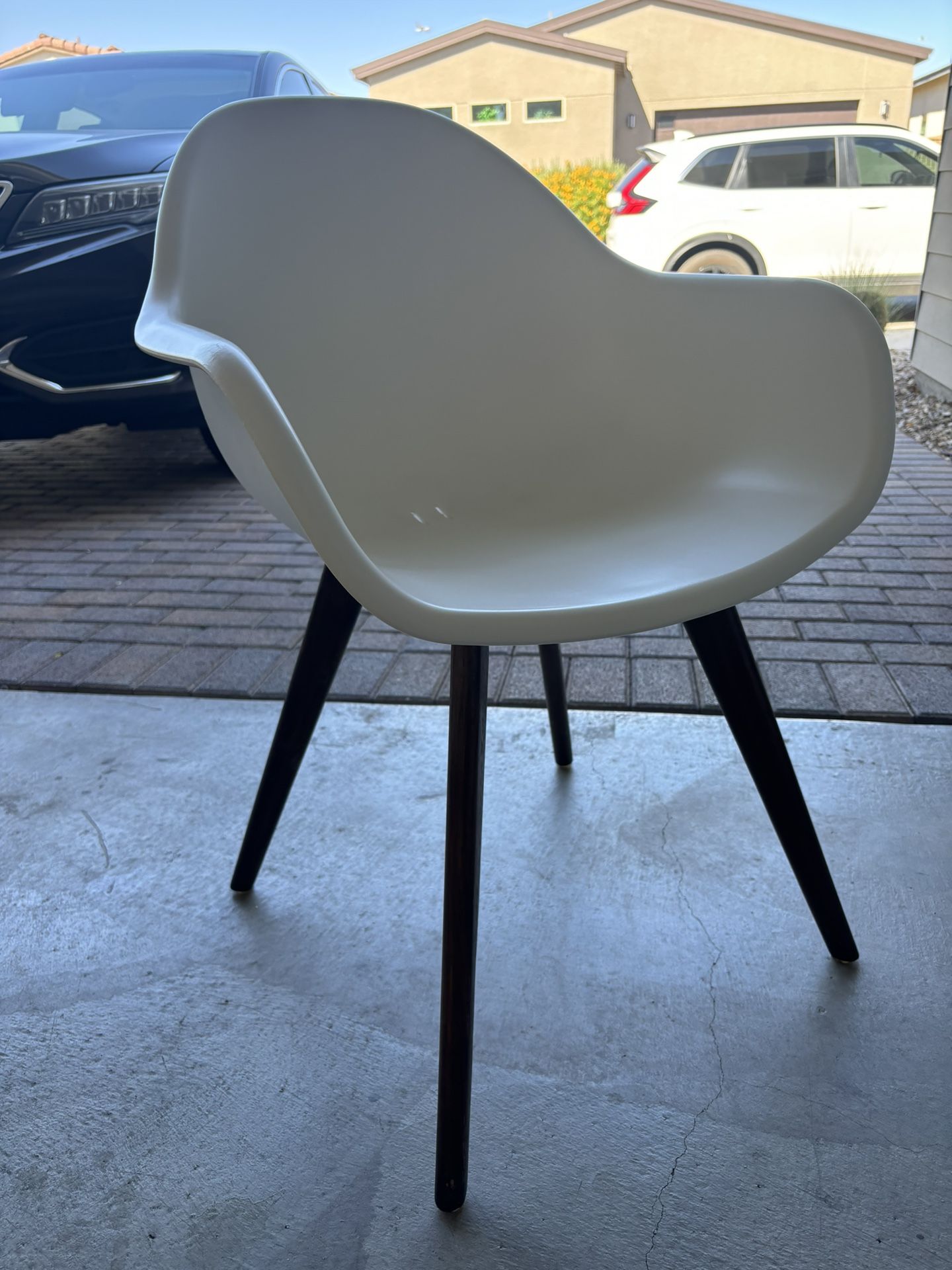 Chair (outdoor/ Dining Chair) W Seat Cushion (6 Total Chairs)