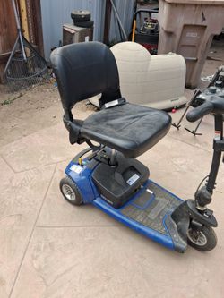 GO-GO LIGHT WEIGHT  WHEEL CHAIR