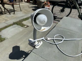 Title: Adjustable Clip-On Gooseneck Desk & Reading Lamp – White